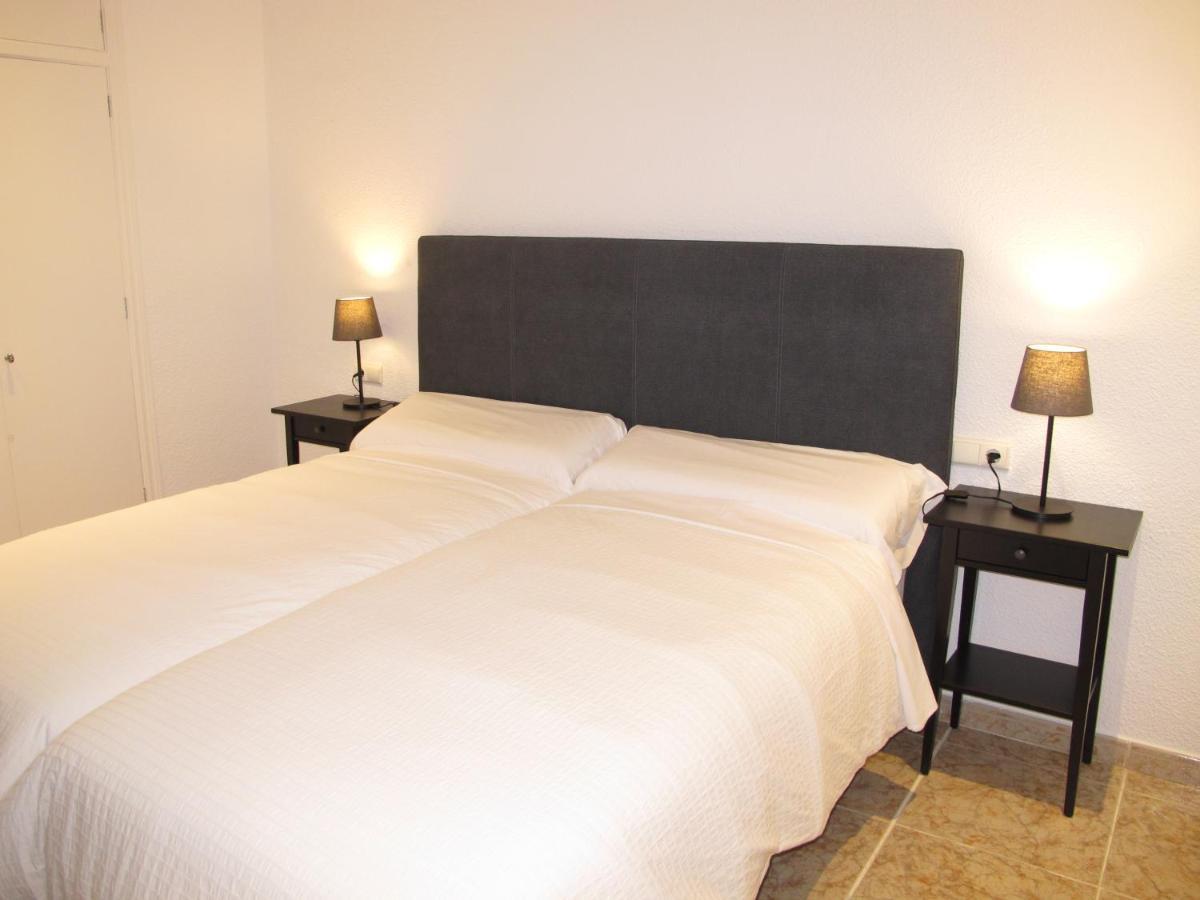 Apartamentos Romero Alicante Luaran gambar