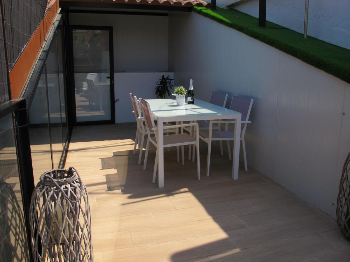 Apartamentos Romero Alicante Luaran gambar
