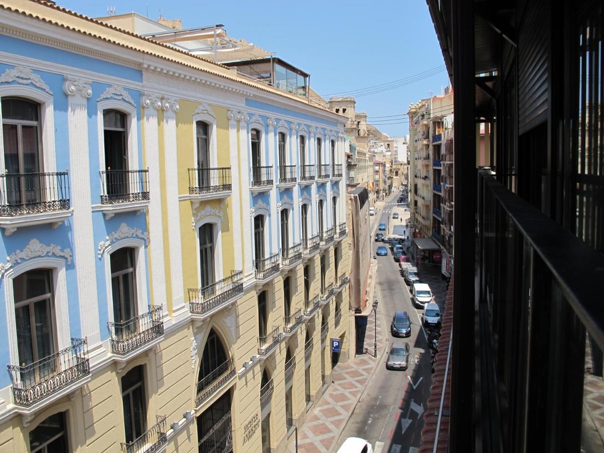 Apartamentos Romero Alicante Luaran gambar