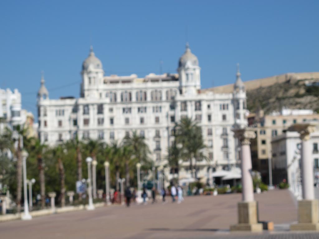 Apartamentos Romero Alicante Luaran gambar