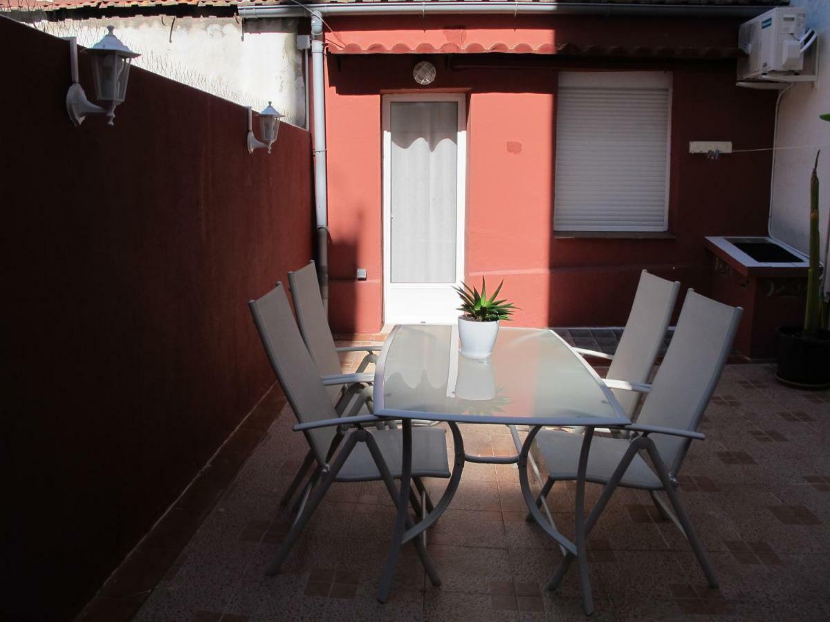 Apartamentos Romero Alicante Luaran gambar