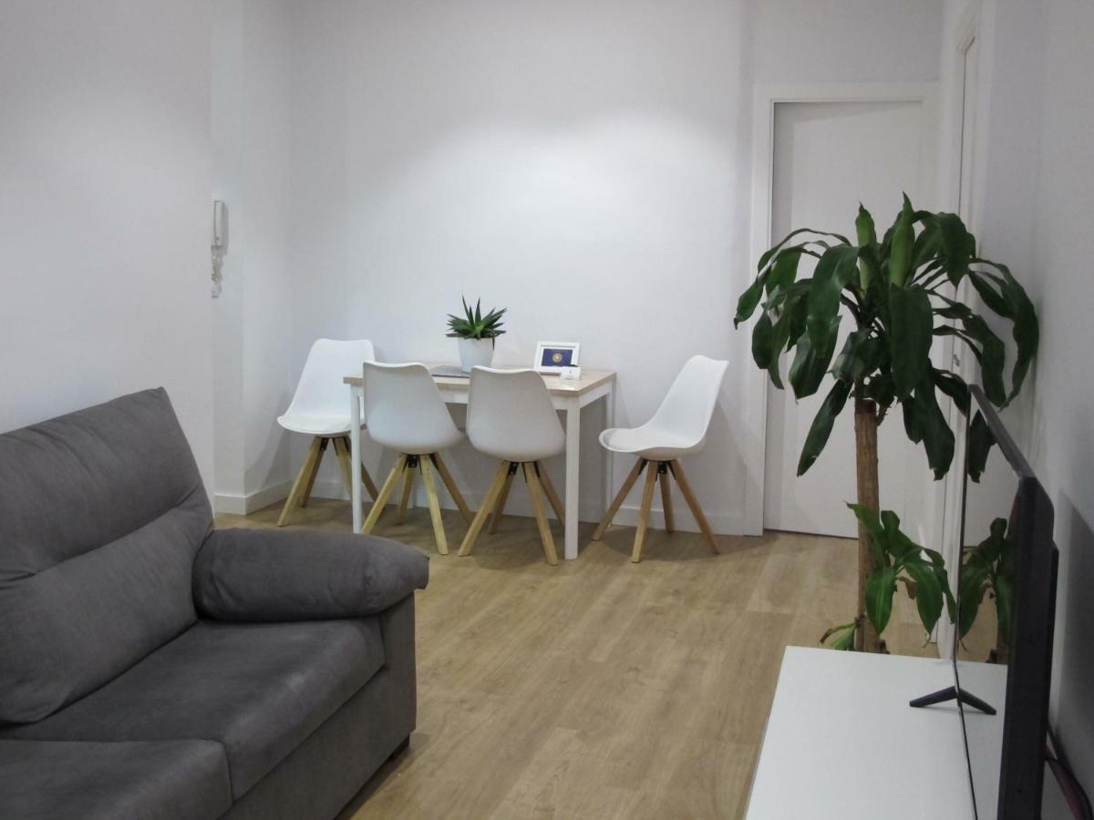 Apartamentos Romero Alicante Luaran gambar
